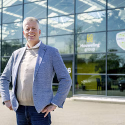 Royal Houweling B.V. - Jaco de Vries - Direktur Hortikultura - Internasional